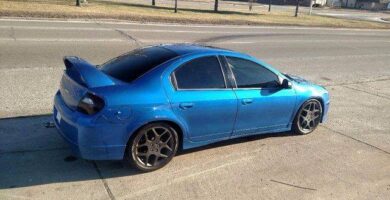 Descargar Manual de Propietario DODGE Neon SRT 2004 en PDF Gratis