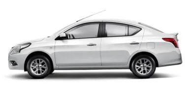 Descargar Manual Nissan Versa 2015 de Propietario