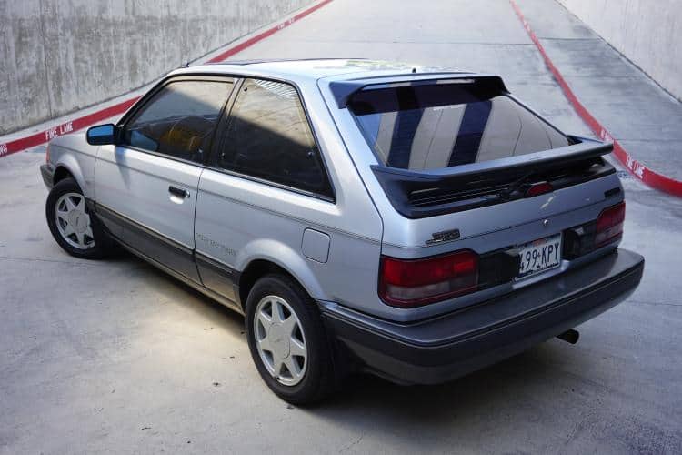 Descargar el Manual de Taller MAZDA 323 1988 PDF gratis