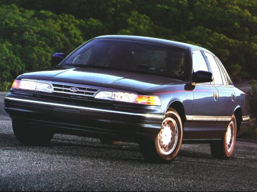 Descargar Manual Ford Crown Victoria 1996 Reparación y Servicio