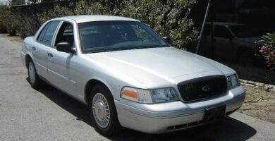 Descargar Manual Ford Crown Victoria 1999 Reparación y Servicio