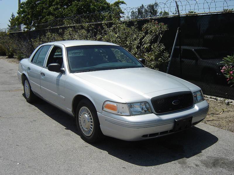 Descargar Manual Ford Crown Victoria 1999 Reparación y Servicio