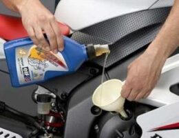 Realizar Cambio de Aceite en Moto AJS 1957