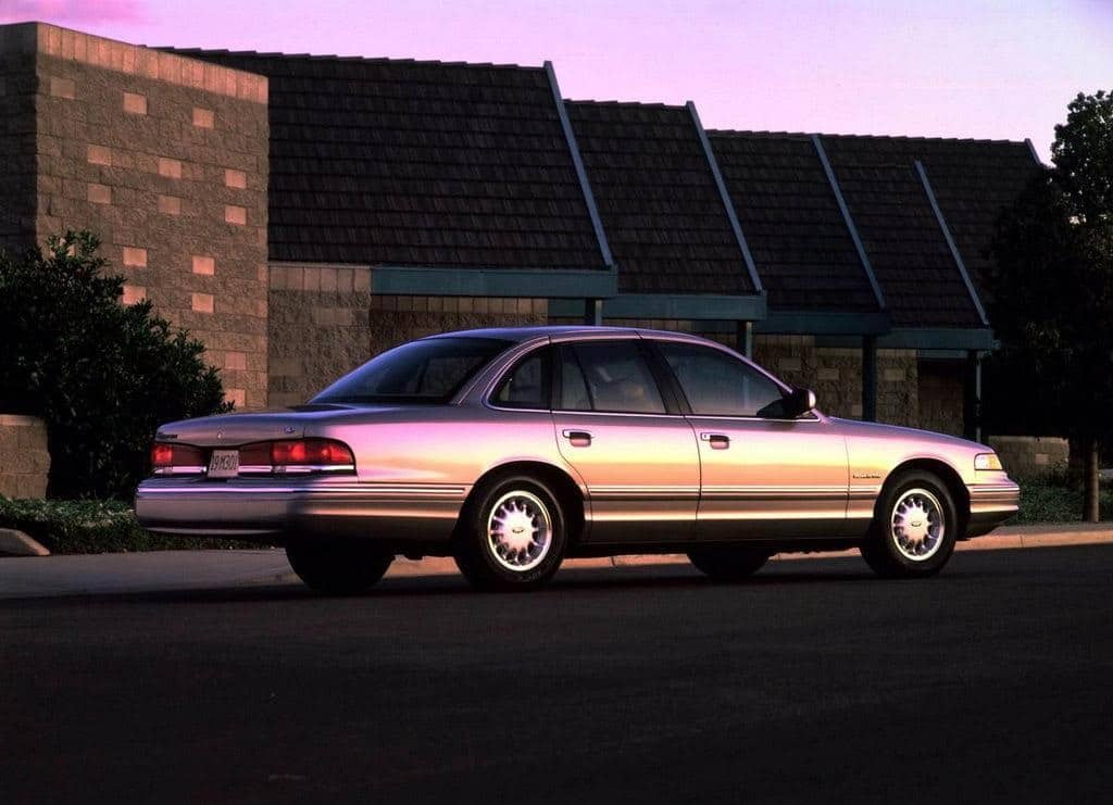 Descargar Manual CROWN VICTORIA 1995 Ford PDF Reparación Taller