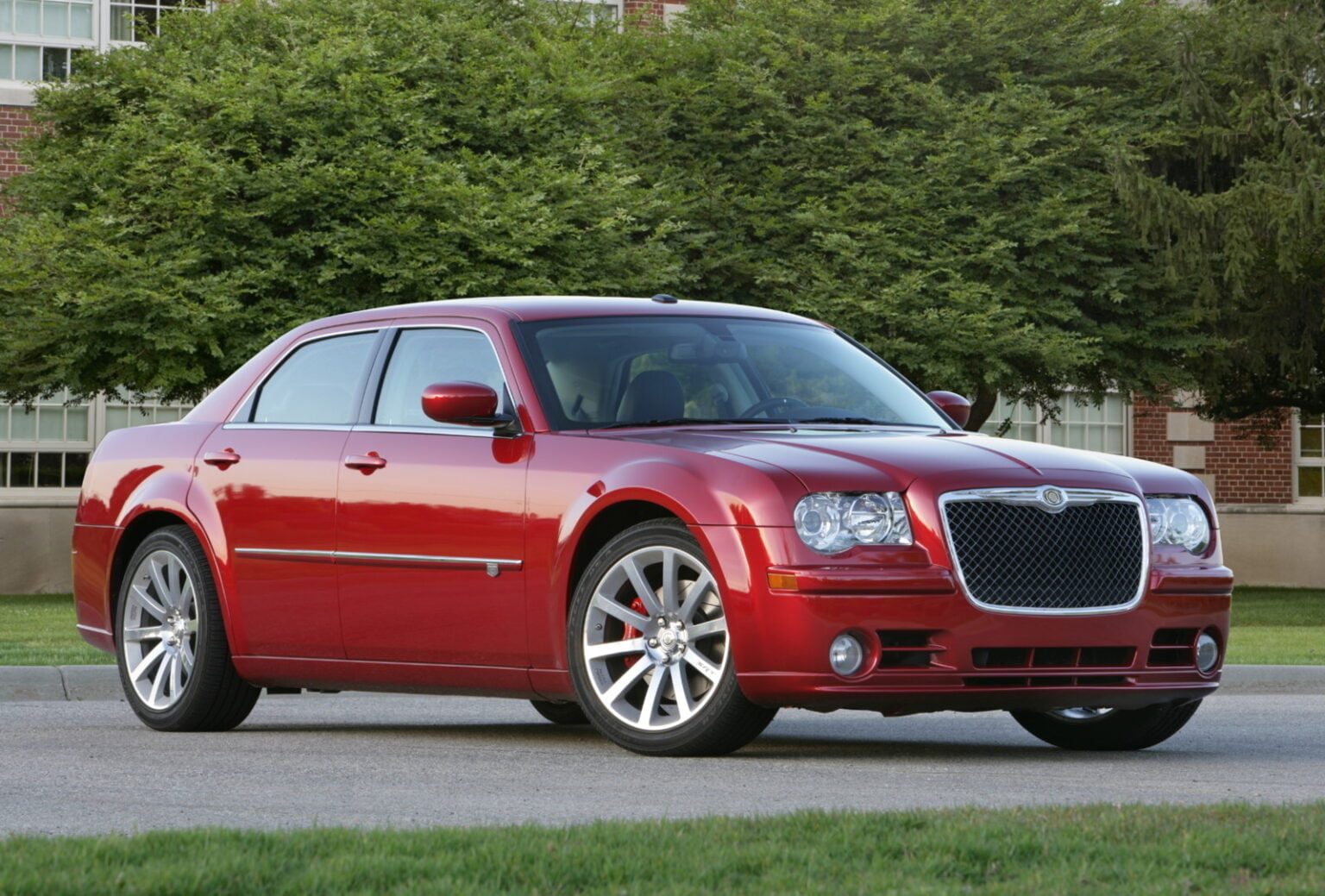 Descargar Manual de Propietario CHRYSLER 300 SRT 2010 en PDF Gratis