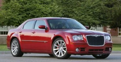 Descargar Manual de Propietario CHRYSLER 300 SRT 2010 en PDF Gratis