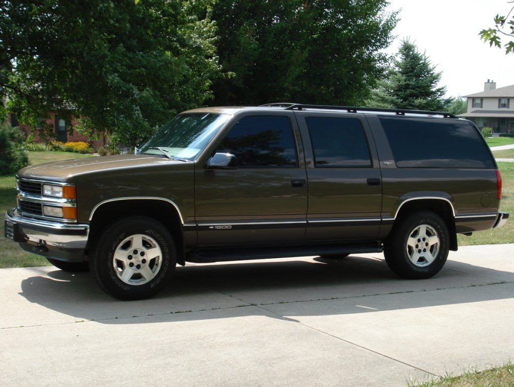 Descargar Manual de Propietario CHEVROLET SUBURBAN 1997 Gratis PDF