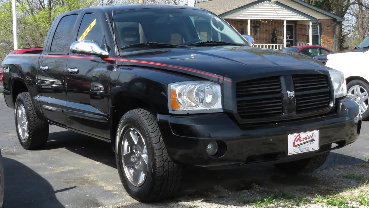 Descargar Manual de Propietario DODGE Dakota 2006 en PDF Gratis