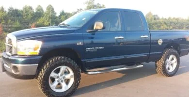 Descargar Manual de Propietario DODGE Ram 3500 Diesel 2006 en PDF Gratis