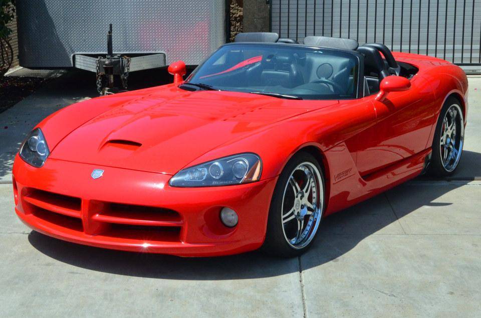 Descargar Manual de Propietario DODGE Viper 2005 en PDF Gratis