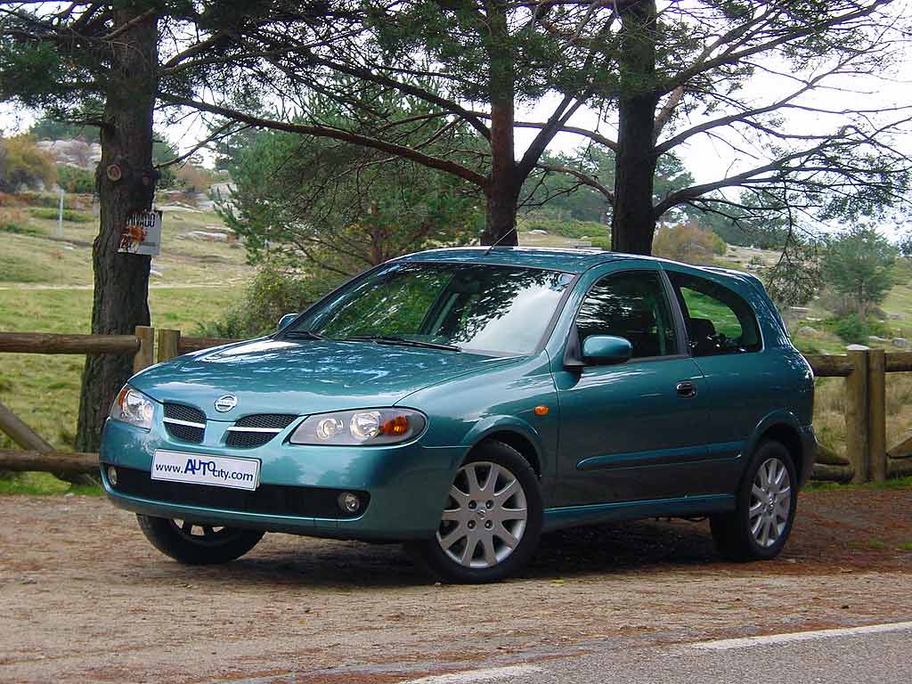 Almera2002