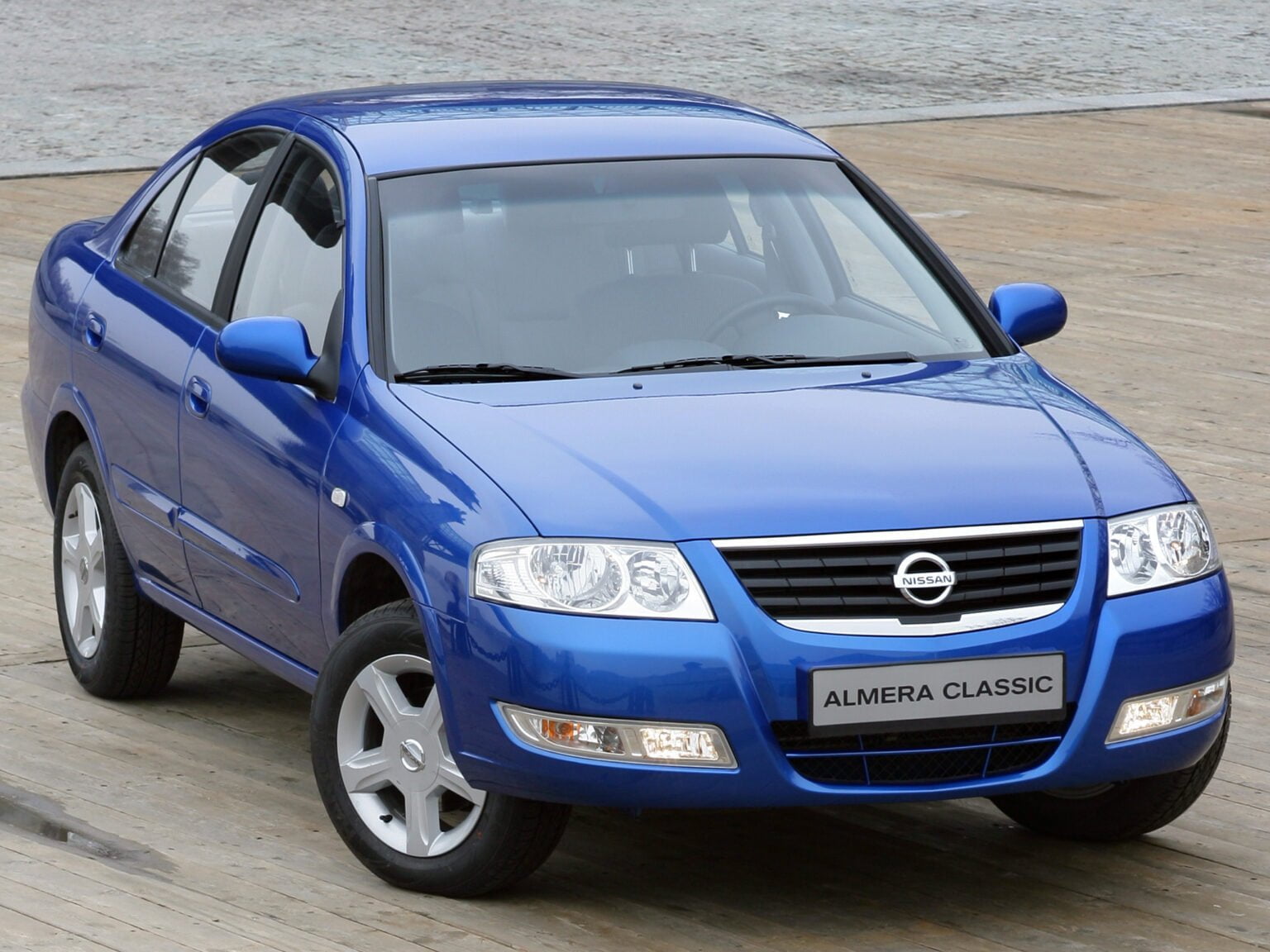 Almera2011