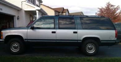 Descargar Manual de Propietario CHEVROLET Suburban 1995 en PDF Gratis