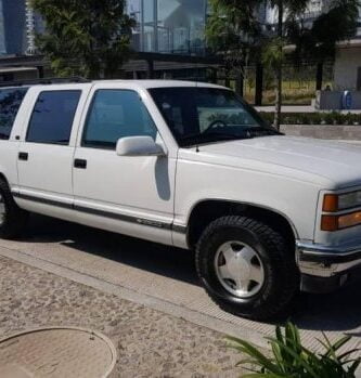 Descargar Manual de Propietario CHEVROLET Suburban 1996 en PDF Gratis