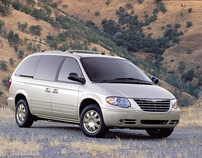 Descargar Manual de Propietario CHRYSLER Town and Country 2005 en PDF Gratis