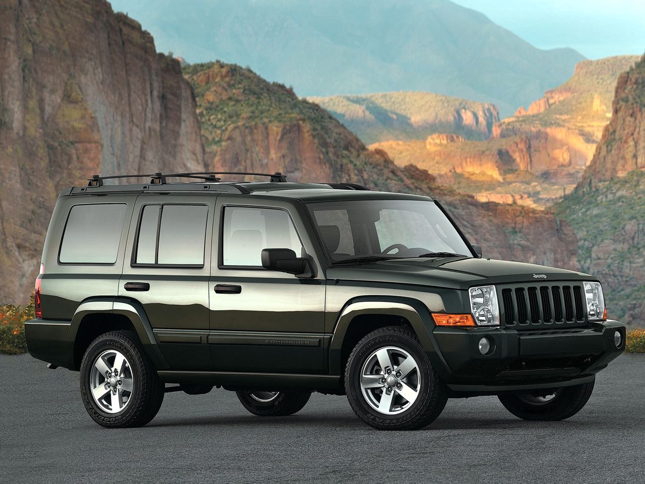 Descargar Manual de Propietario JEEP Commander 2006 en PDF Gratis