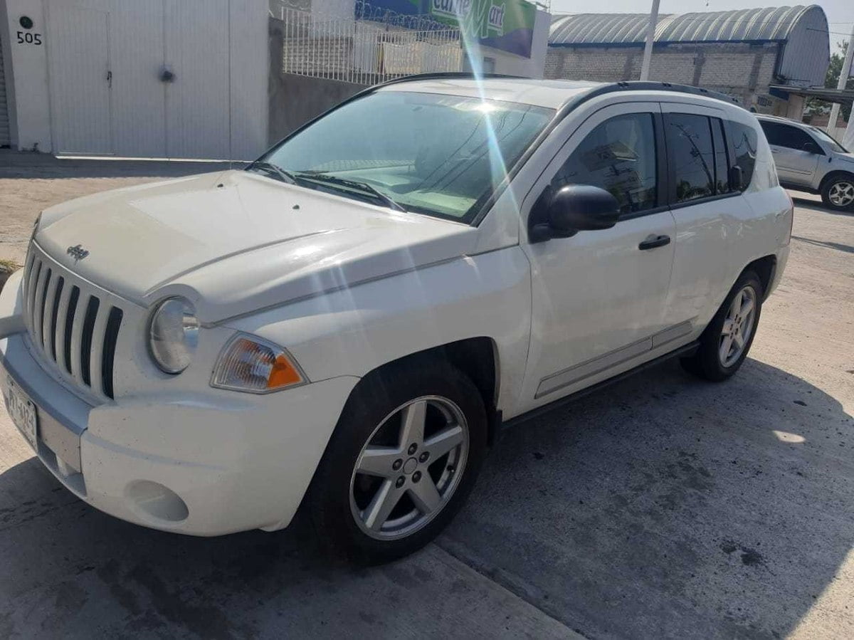 Descargar Manual de Propietario JEEP Compass 2008 en PDF Gratis