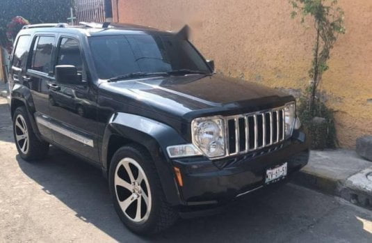 Descargar Manual de Propietario JEEP Liberty 2009 en PDF Gratis