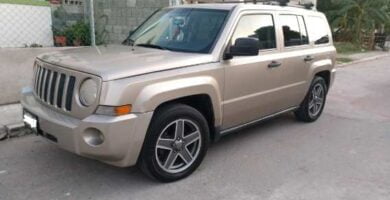 Descargar Manual de Propietario JEEP Patriot 2009 en PDF Gratis