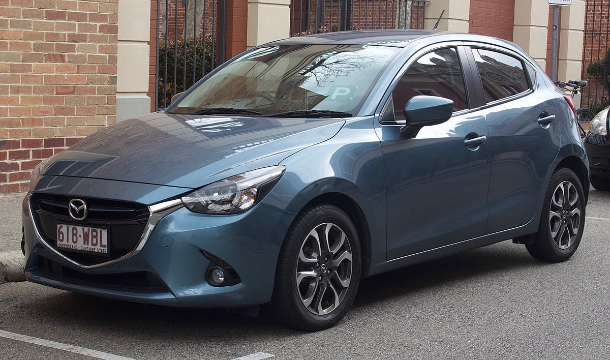 Descargar Manual de Propietario MAZDA 2 2014 en PDF Gratis