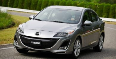 Descargar Manual de Propietario MAZDA 3 2010 en PDF Gratis