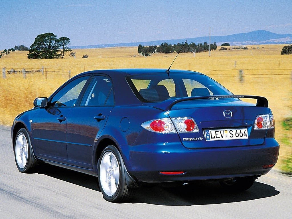 Descargar Manual de Propietario MAZDA 6 2004 en PDF Gratis