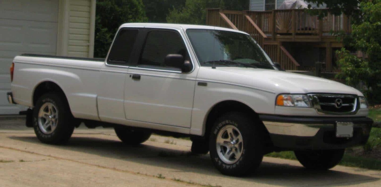 Descargar Manual de Usuario MAZDA B Series 2004 en PDF Gratis