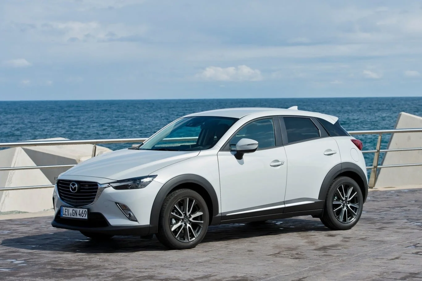 Descargar Manual de Propietario MAZDA CX 3 2017 en PDF Gratis