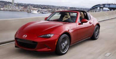 Descargar Manual de Propietario MAZDA MX 5 2017 en PDF Gratis