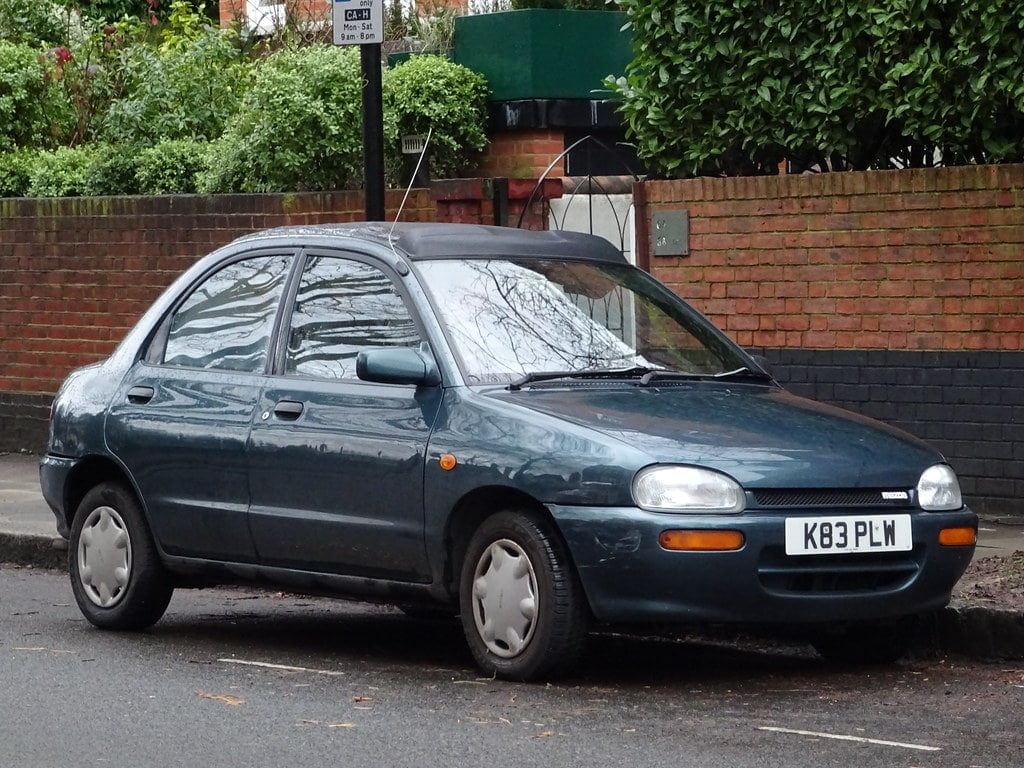Mazda121ece-1996c