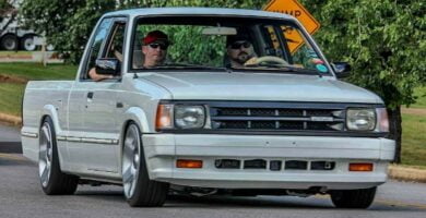 MazdaB2000-1994c