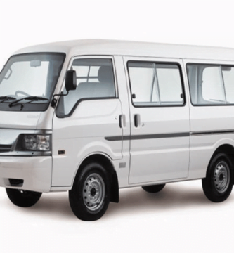 MazdaE2200-1999c