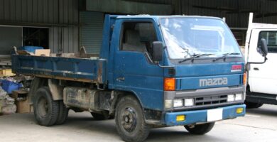MazdaT2600-1984c