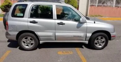 Descargar Manual de Propietario CHEVROLET TRACKER 2002 Gratis PDF