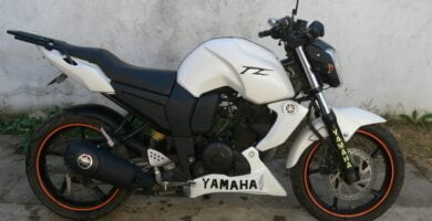 Manual de Moto Yamaha 1ES1 2010 DESCARGAR GRATIS