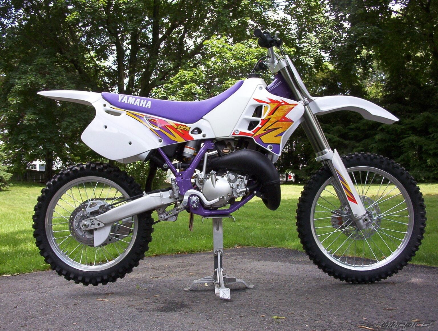 Descargar Manual de Moto Yamaha 4PE2 1995 DESCARGAR GRATIS