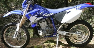 Descargar Manual de Moto Yamaha 5TJ9 2005 DESCARGAR GRATIS