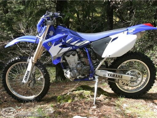 Descargar Manual de Moto Yamaha 5TJ9 2005 DESCARGAR GRATIS