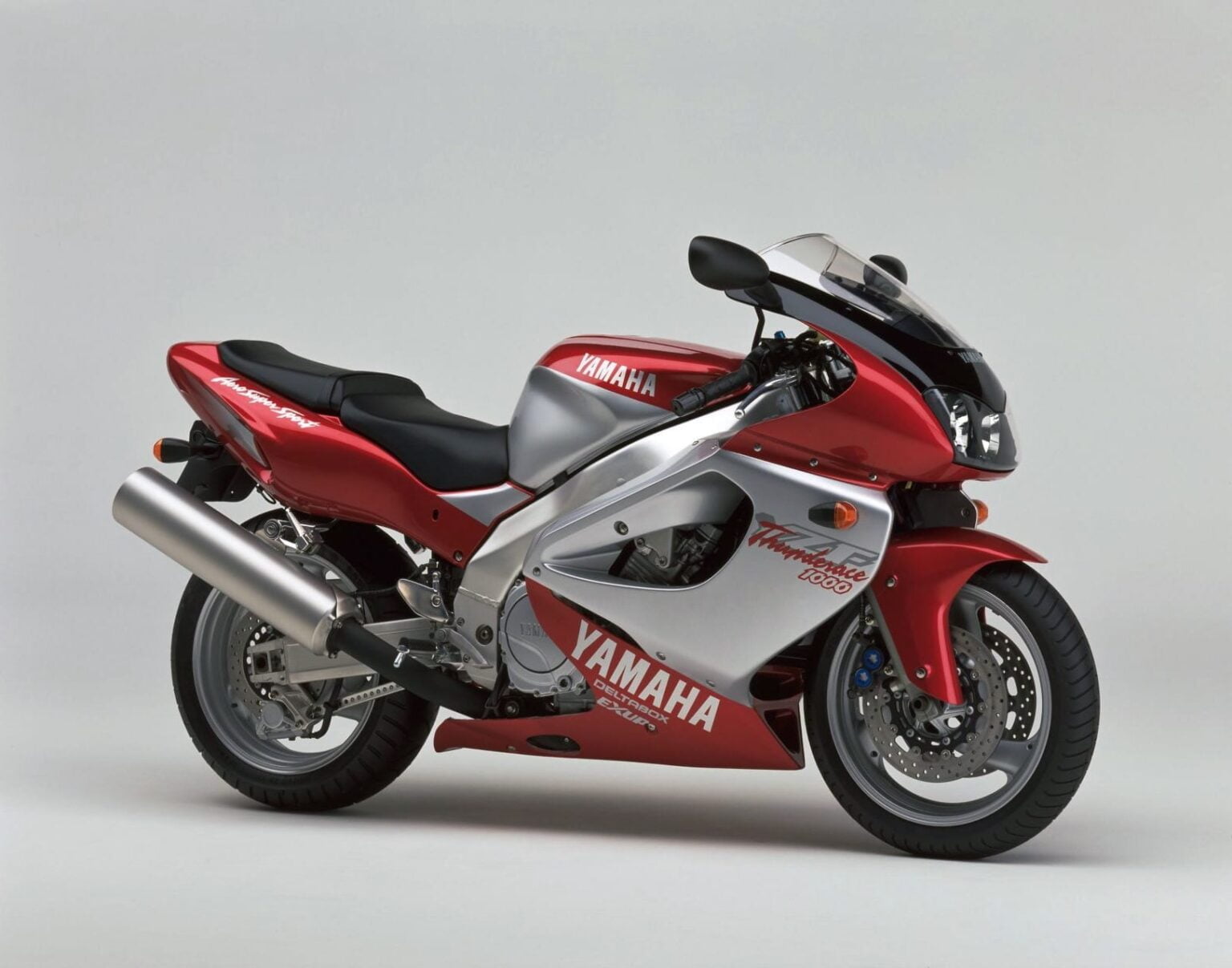 Descargar Manual de Moto Yamaha YZF1000 Thunderace DESCARGAR GRATIS