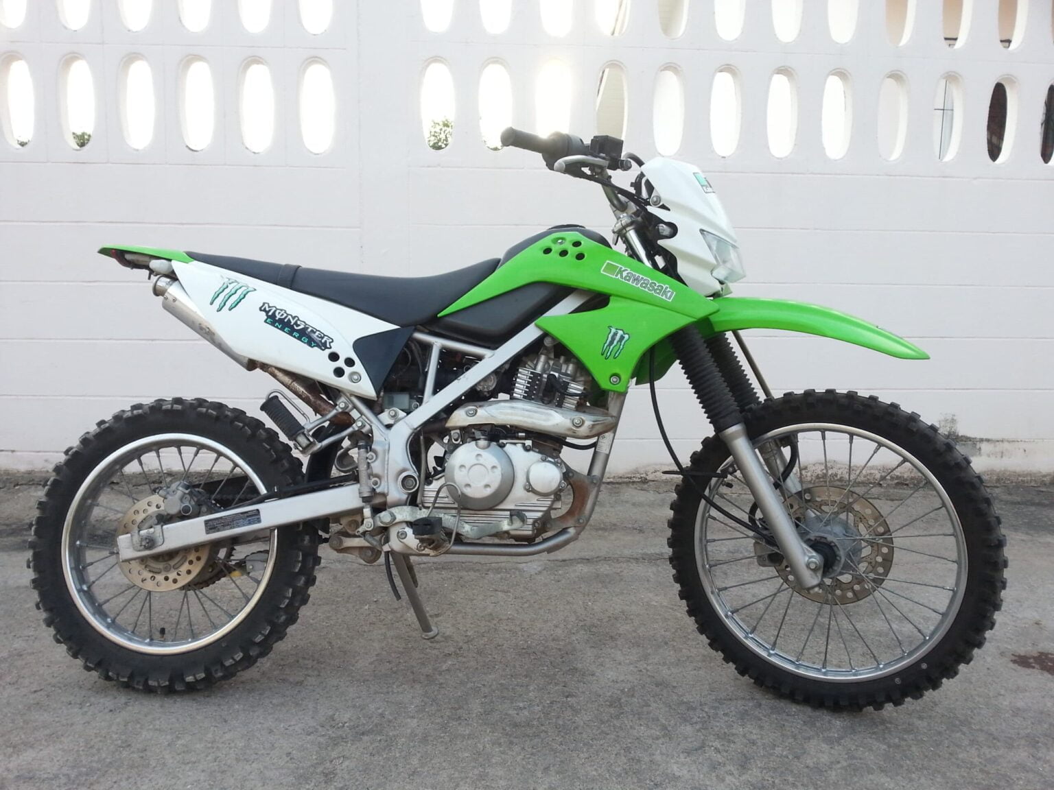 Descargar Manual en Español Kawasaki KLX 125 2011 de Usuario PDF GRATIS