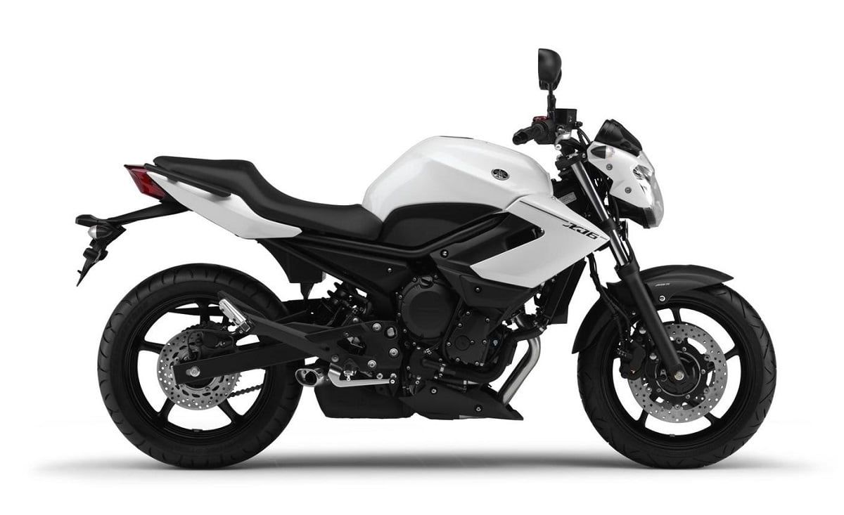 Descargar Manual en Español Yamaha XJ6-N 2013 de Usuario PDF GRATIS