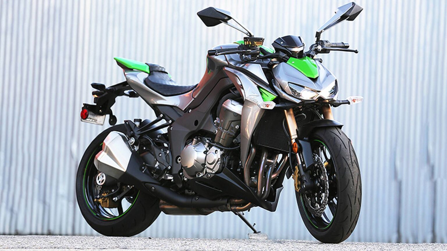 Descargar Manual en Español Kawasaki Z1000 ABS 2014 de Usuario PDF GRATIS