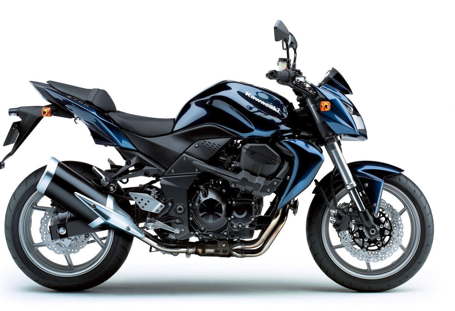 Descargar Manual en Español Kawasaki Z750 2010 de Usuario PDF GRATIS