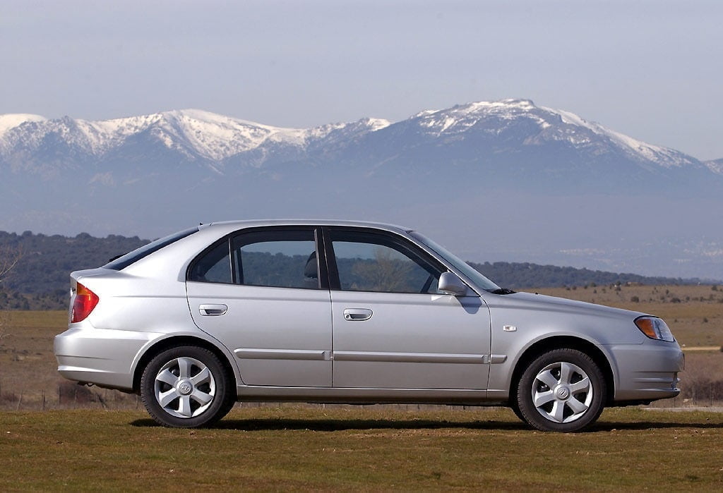 Descargar Manual HYUNDAI ACCENT 2003 de Usuario