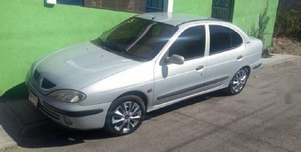 Descargar Manual RENAULT MEGANE 2004 de Usuario