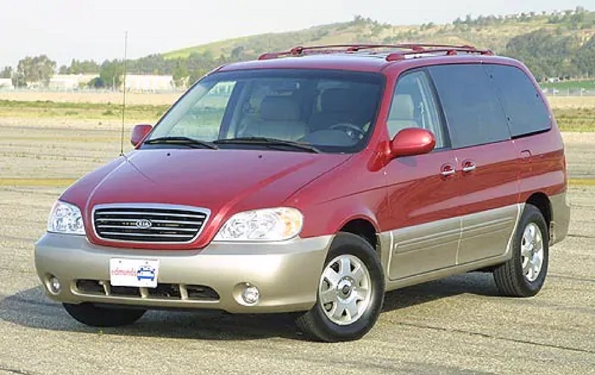 Descargar Manual KIA Sedona 2004 de Usuario