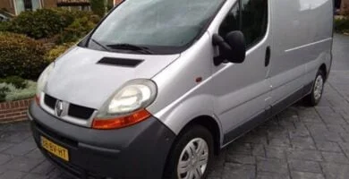 Descargar Manual RENAULT TRAFIC 2005 de Usuario