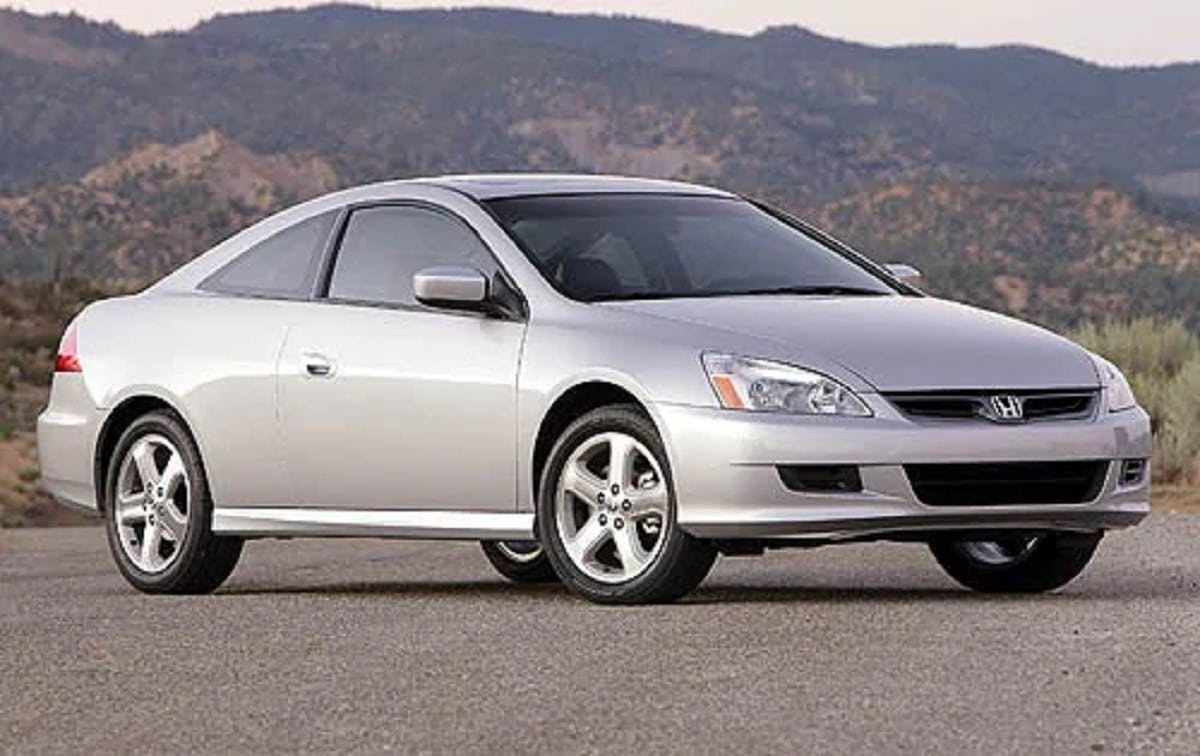 Descargar Manual Honda Accord Coupe 2006 de Usuario