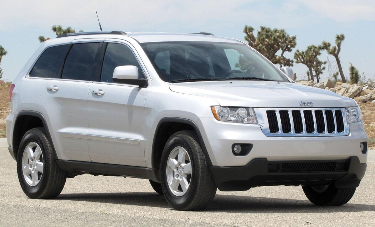 Descargar Manual JEEP GRAND CHEROKEE 2011 de Usuario en PDF Gratis