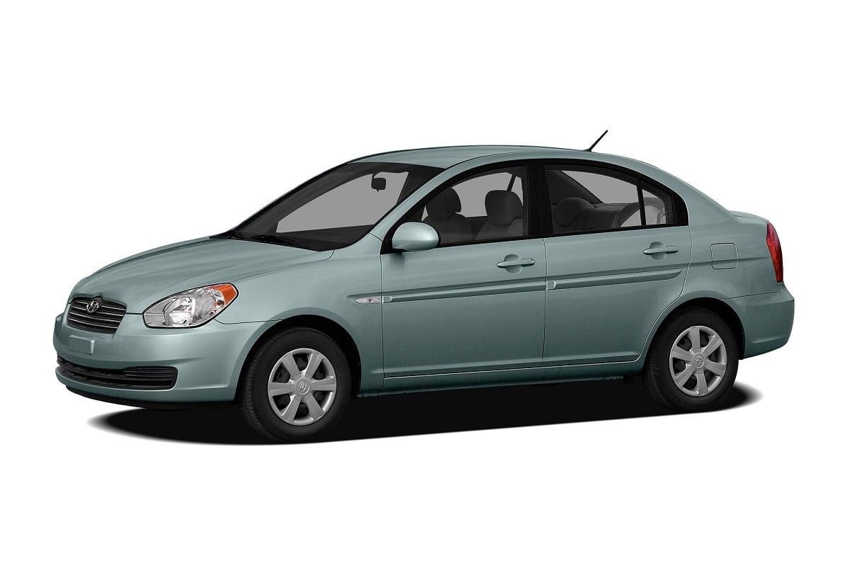 Descargar Manual HYUNDAI ACCENT 2011 de Usuario